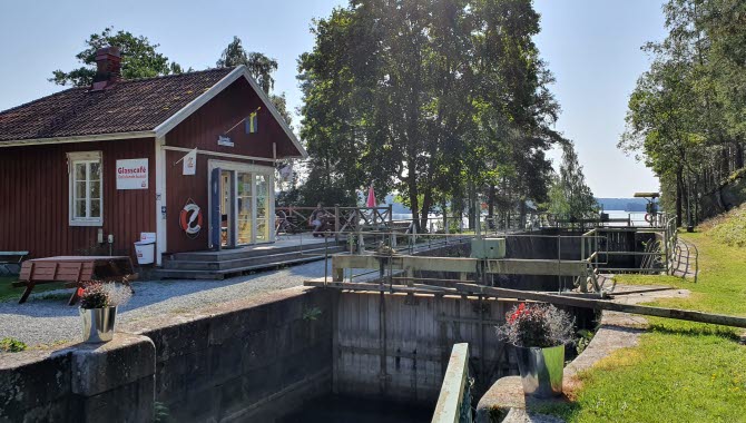 Lennarsfors sluss.