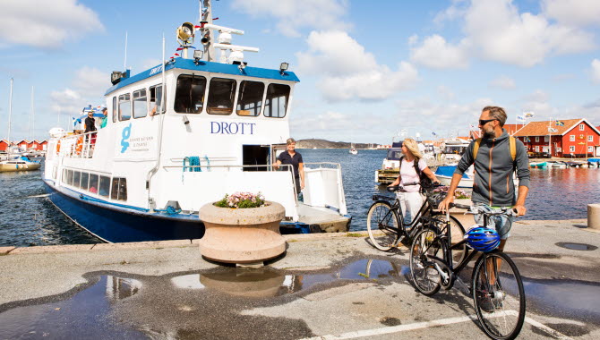 ferry from Skärhamn with passangers