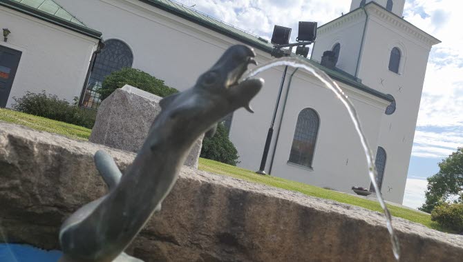 Vattenfontän vid Strömstads kyrka
